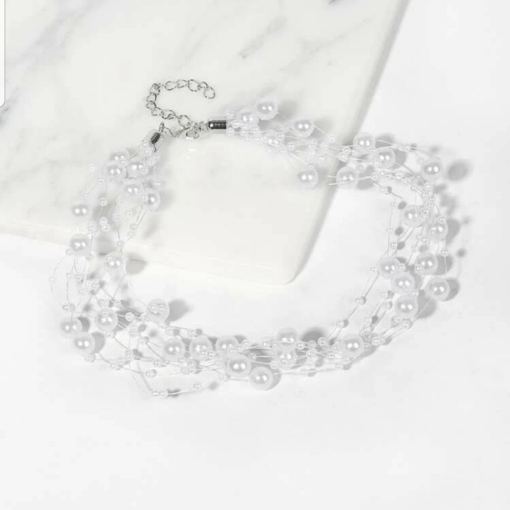 *Verna* Faux Pearl Choker - Picture 3 of 4